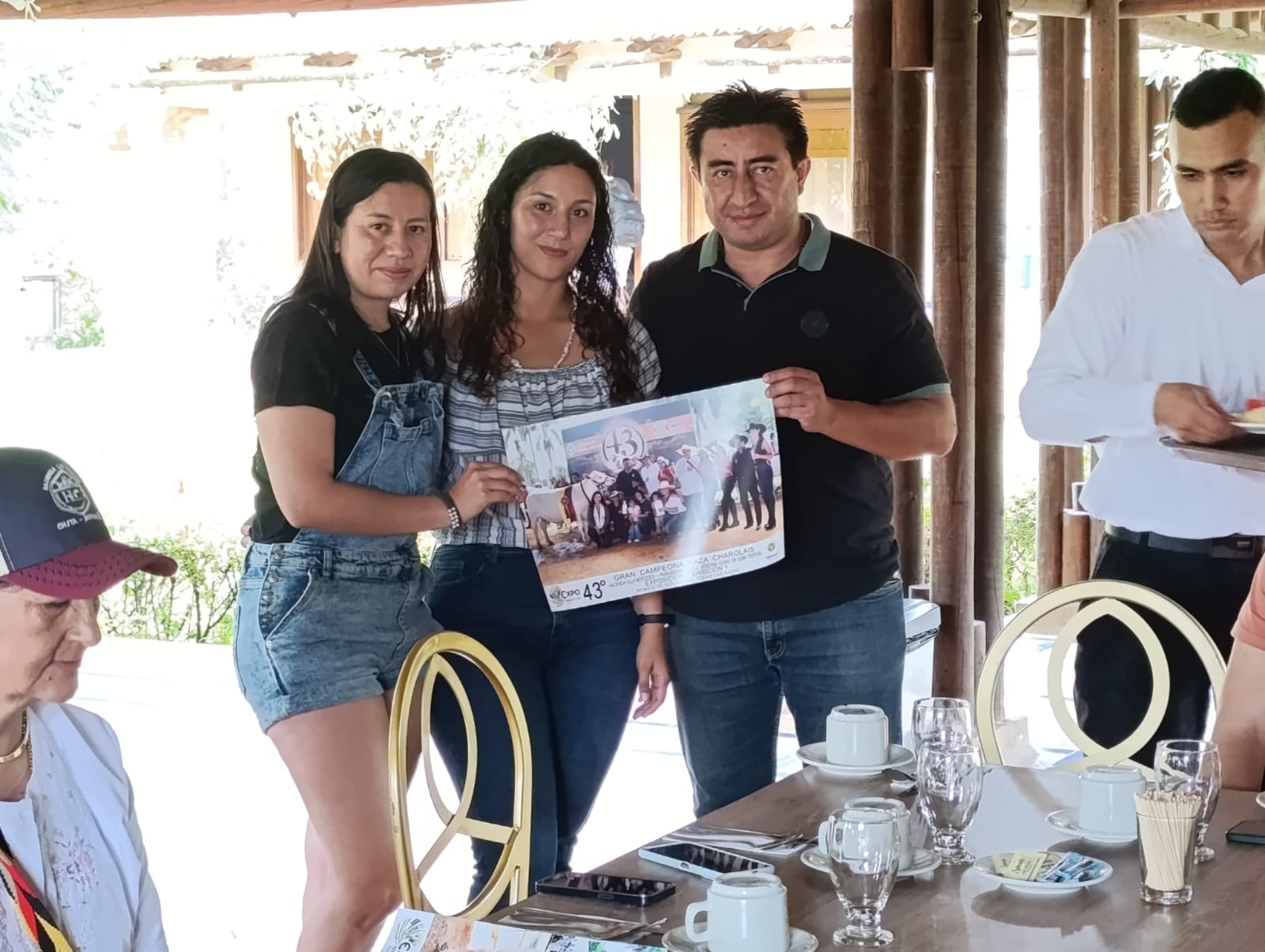 Fotos 15 años de Asocharolais, desayuno integración Hotel Campanario Villavicencio Julio 2024