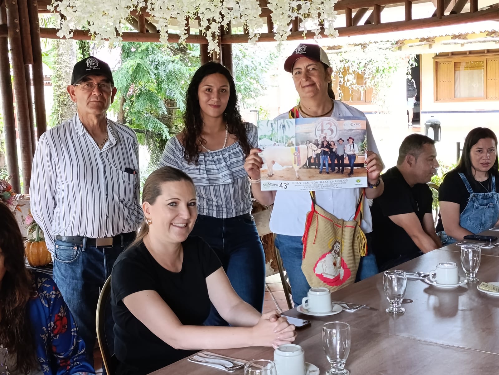 Fotos 15 años de Asocharolais, desayuno integración Hotel Campanario Villavicencio Julio 2024