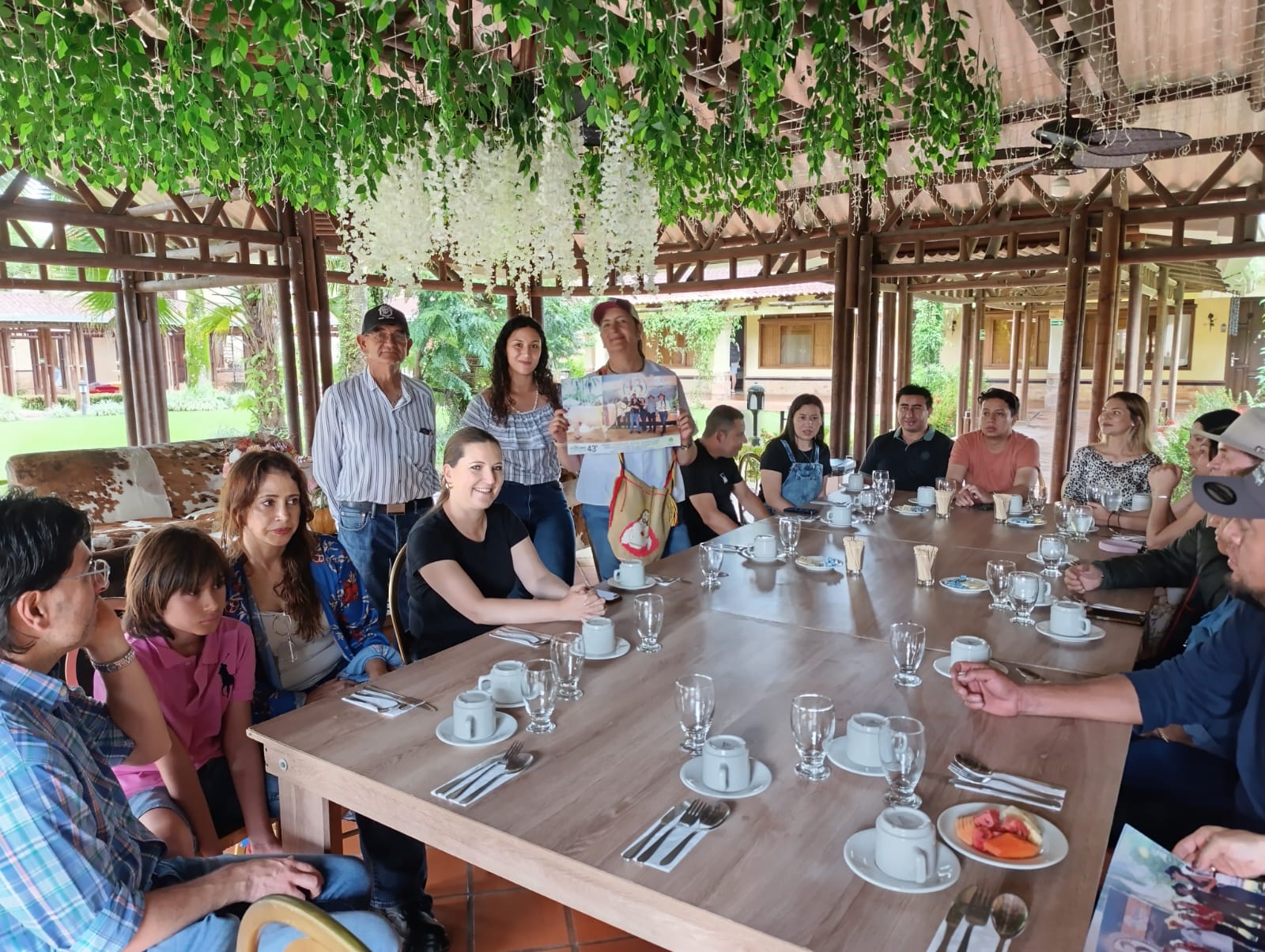 Fotos 15 años de Asocharolais, desayuno integración Hotel Campanario Villavicencio Julio 2024